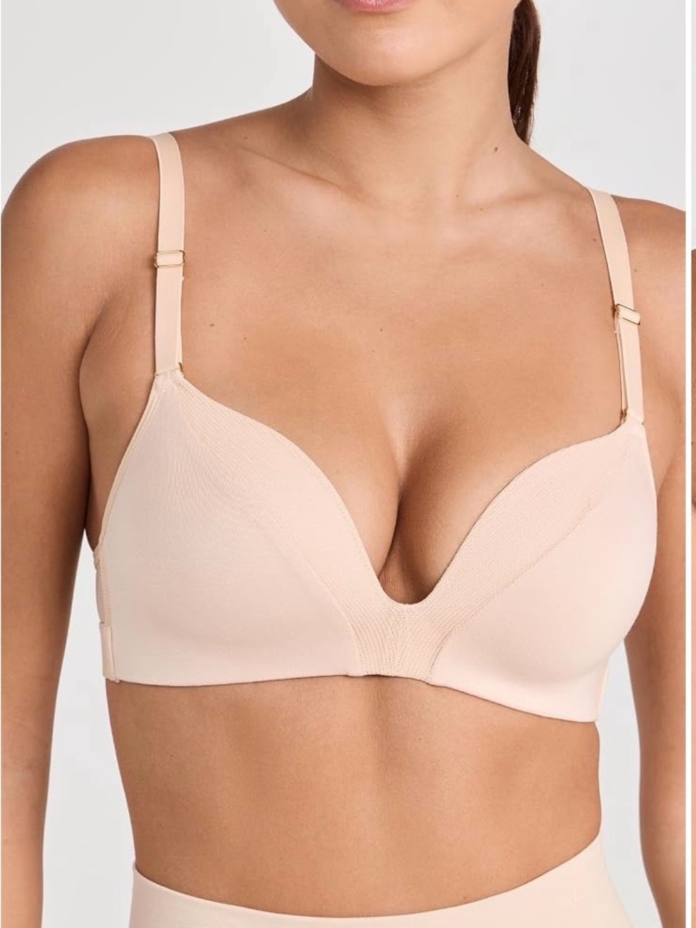 Lively Plunge Bra in Light Nude